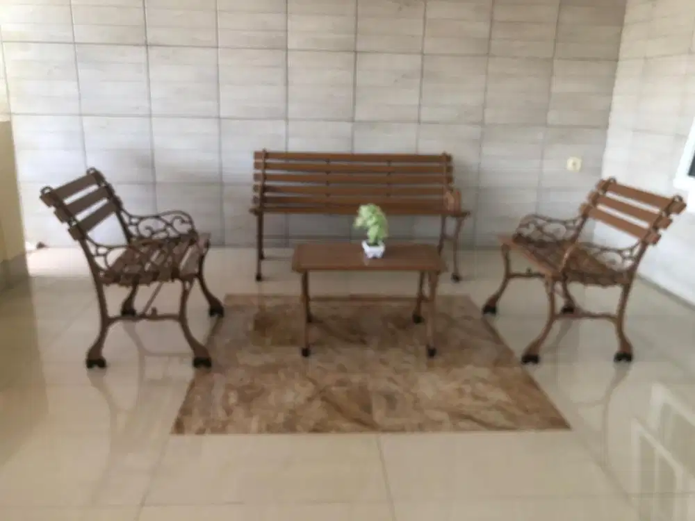 Kursi teras besi tempa