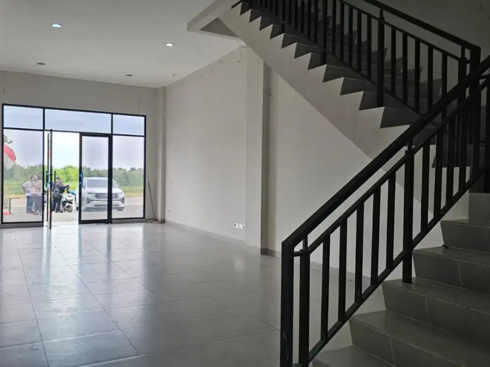 Ruko Mega Kuningan Pik2 hadap danau