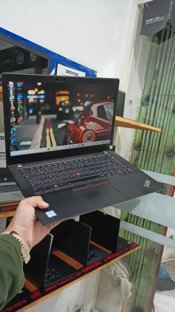 Laptop bekas Lenovo Thinkpad T480s Intel Core i5-Gen8/ 8GB,Touchscreen