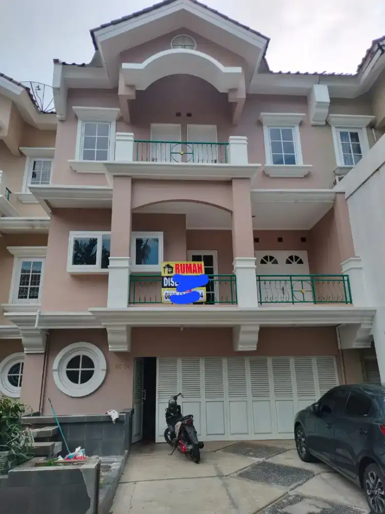 Rumah Besar Bertingkat 4 lantai Full Furnished ada Kolam Renang