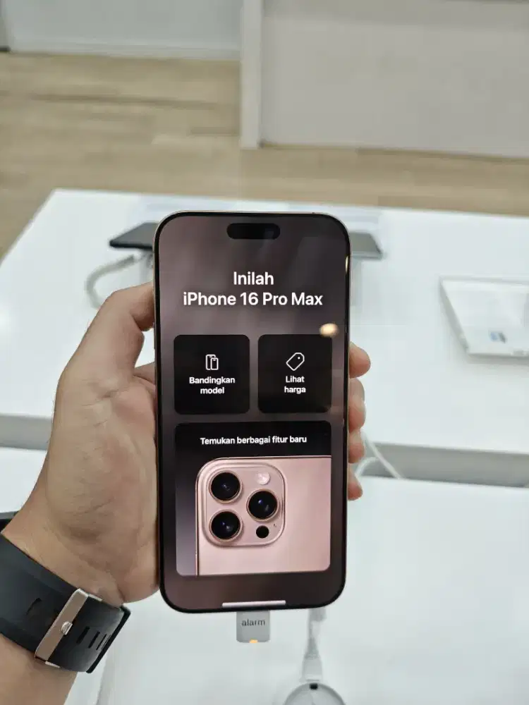 Promo spesial iPhone 16 Pro Max 256GB