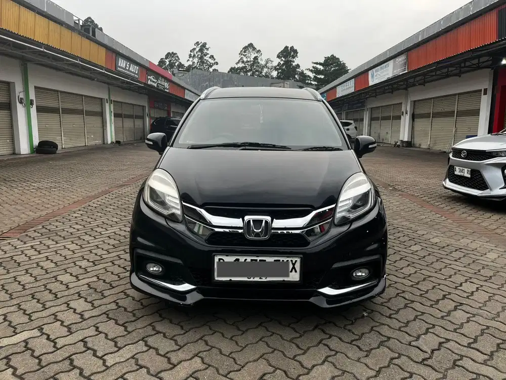 Honda Mobilio 2014Bensin
