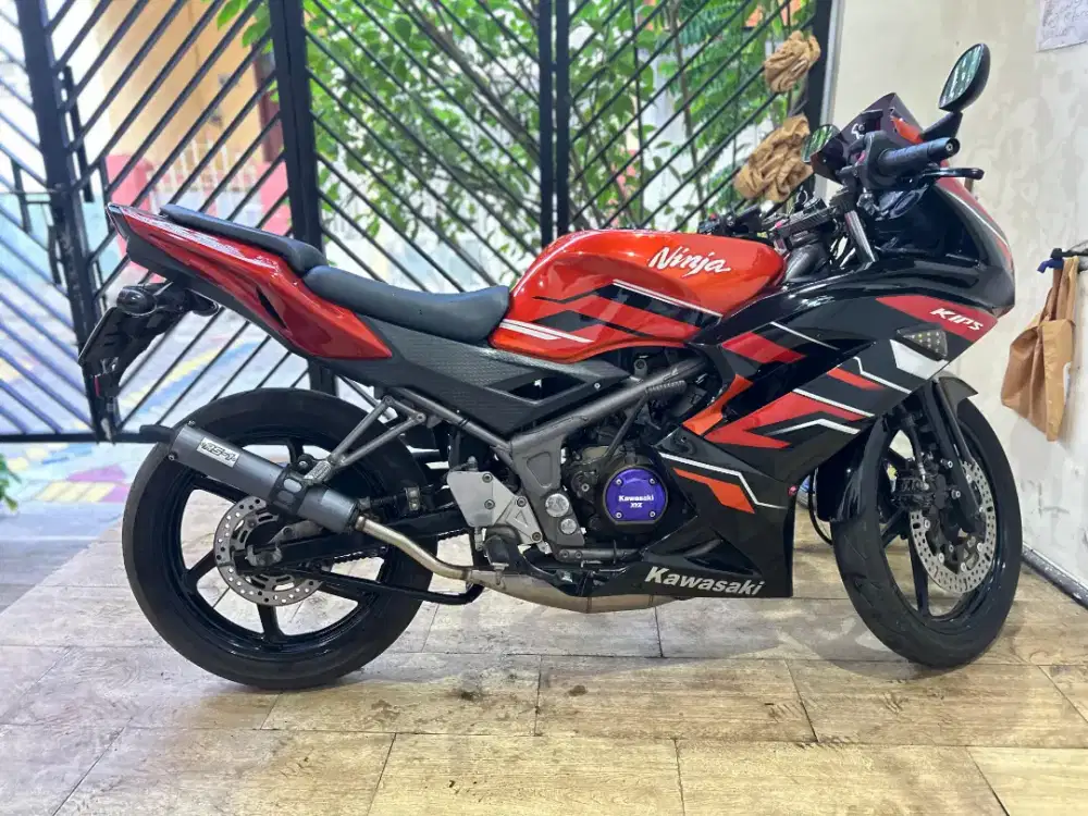 Dijual bahan ganteng !!!