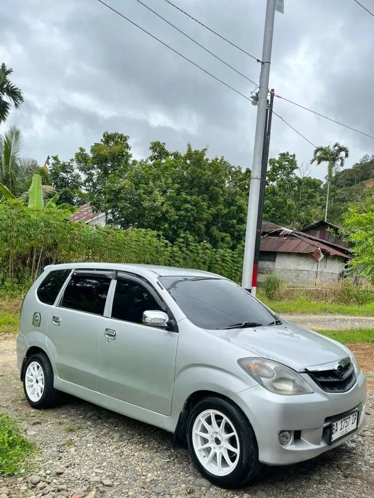 Xenia LI 1.0 manual tahun 2005 mulus pajak hidup