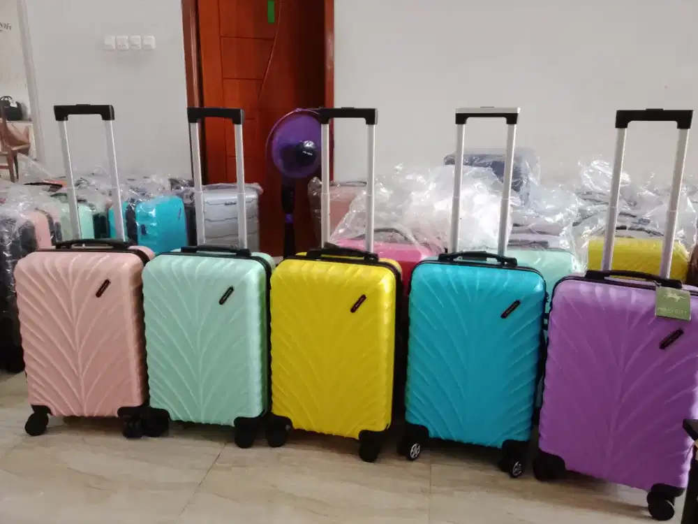 Koper Hardcase 20 inch Baru