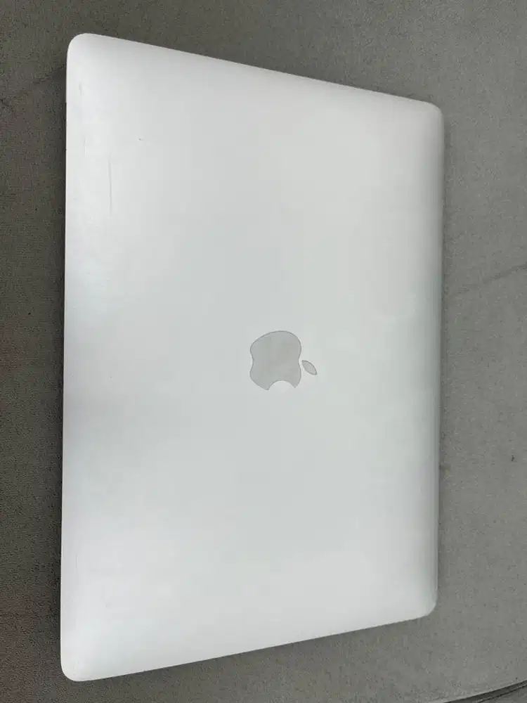MACBOOK PRO 2020 8GB/256GB