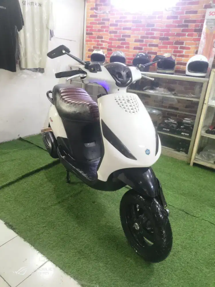 Piaggio Zip 2011 pajak hidup sudah ganteng