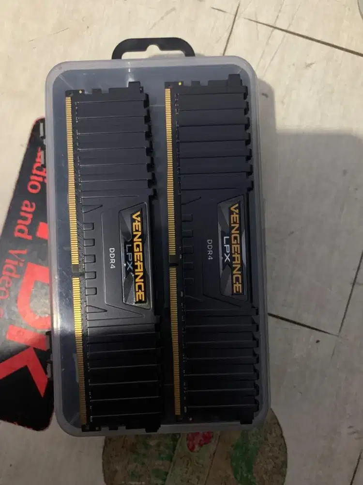Corsair Vengeance LPX DDR 4 32GB (2x16GB) - CMK32GX4M2A2666C16