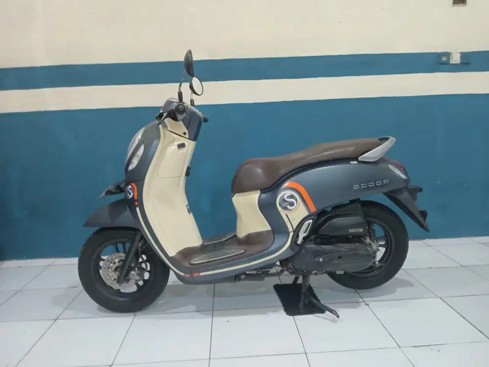 DIJUAL HONDA SCOOPY SPORTY 2021 MULUS ISTIMEWA SIAP PAKAI