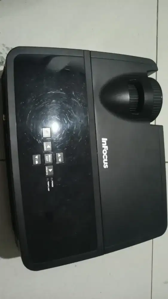 Jual murah saja infocus