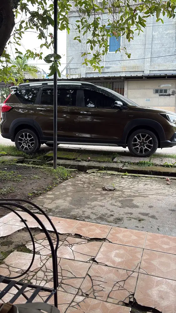 Suzuki XL7 Alpha Matic-Brave Khaki