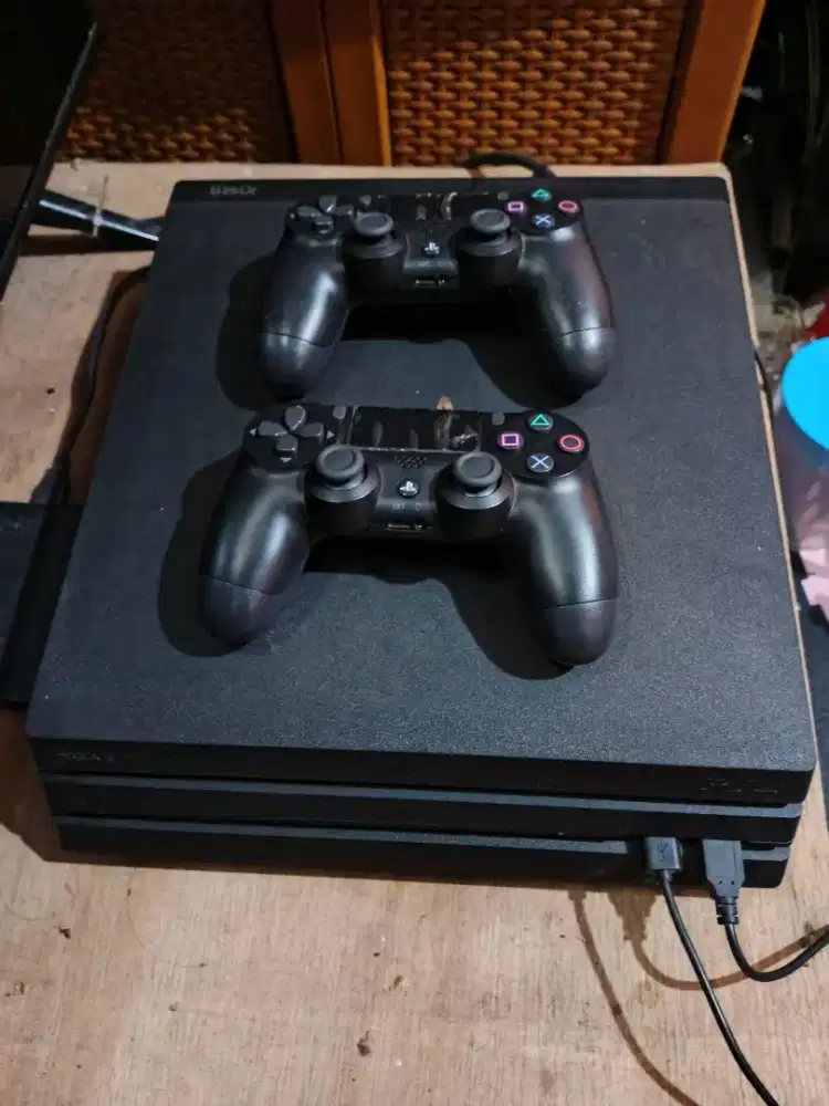 PlayStation 4 Pro 1 TB