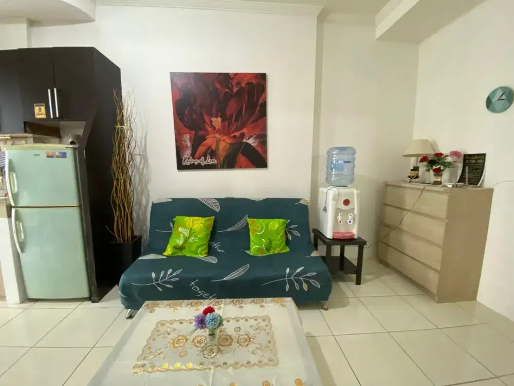 Disewakan bulanan Apartemen 2BR Mediterania Garden Residences 2 Lantai Rendah Lokasi Terbaik dekat Mal Central Park Fasilitas Gratis