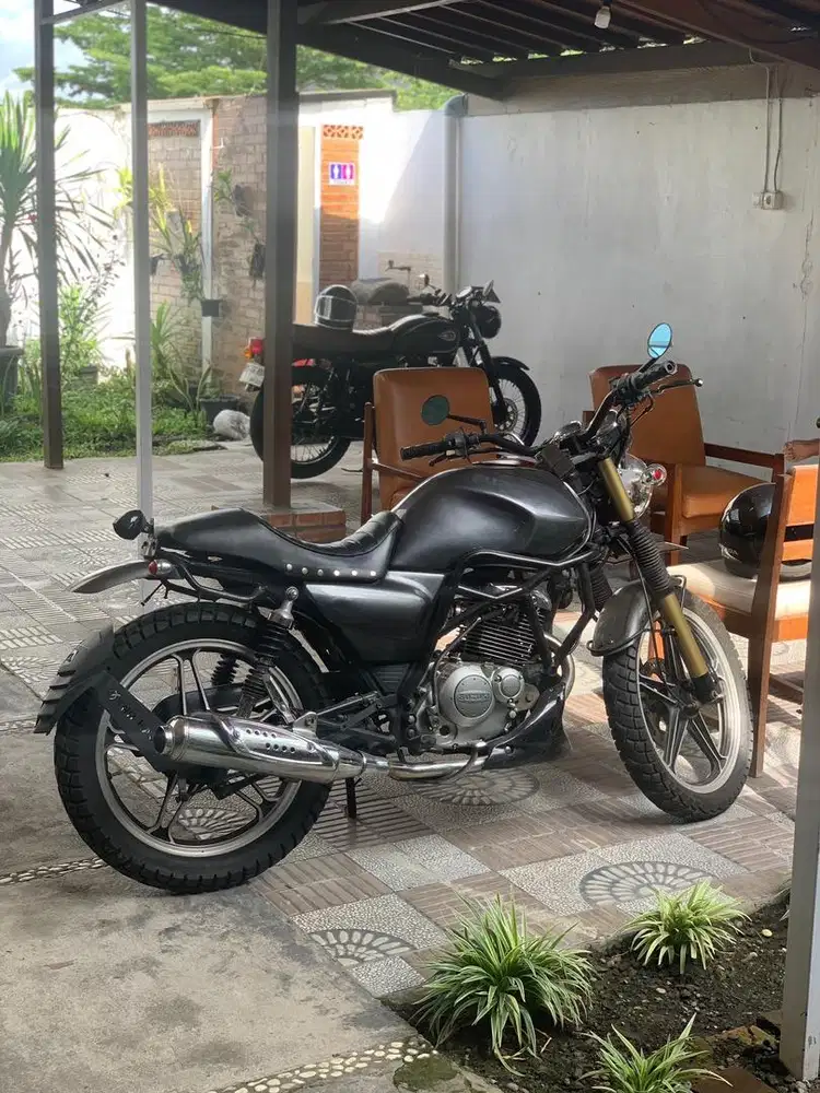 Suzuki Thunder custom