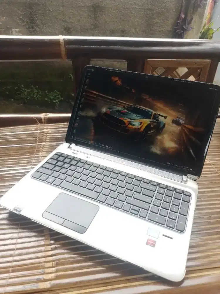 LAPTOP HP dv6  wide screen( core i7 + Dual VGA + ram 8gb ) SIAP PAKAI