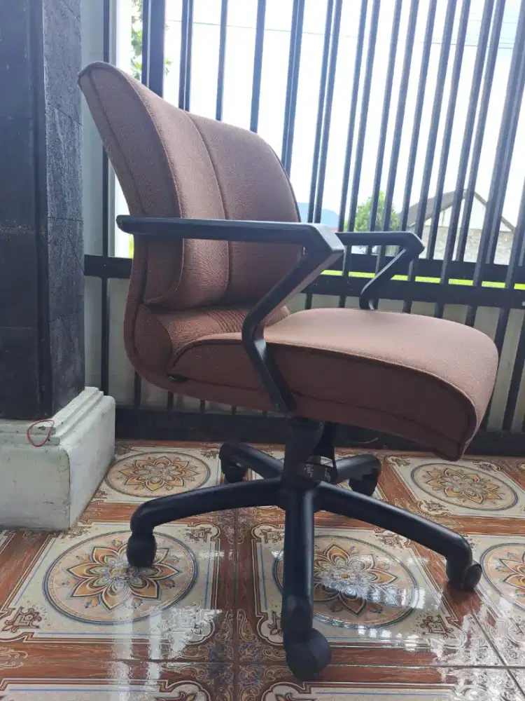 Kursi kerja kursi kantor stramm