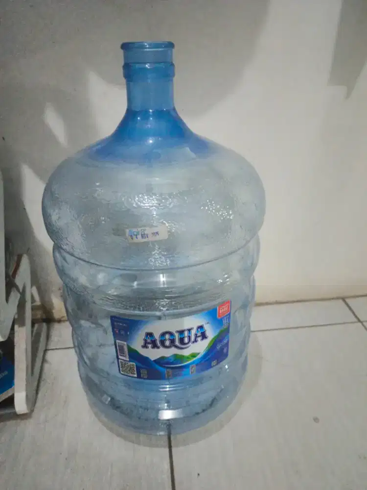 Galon kosong bekas bagus