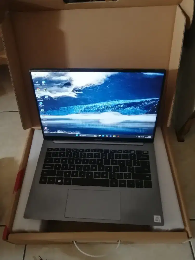 Laptop Core i5 gen 10 Advan 1701 fullset