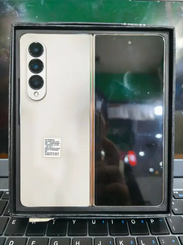 Second Samsung Z FOLD 4 12/256gb Resmi Sein