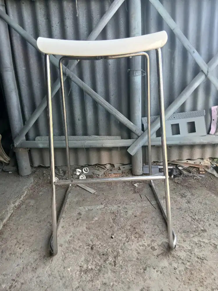 Kursi bar kirsi lafe ikea