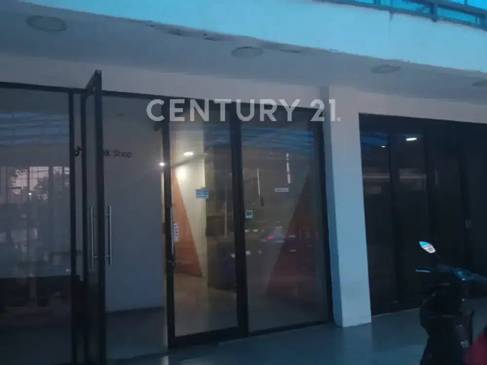 Dijual Rumah Pinggir Jalan Cocok Buat Usaha Kuliner Luas 200m