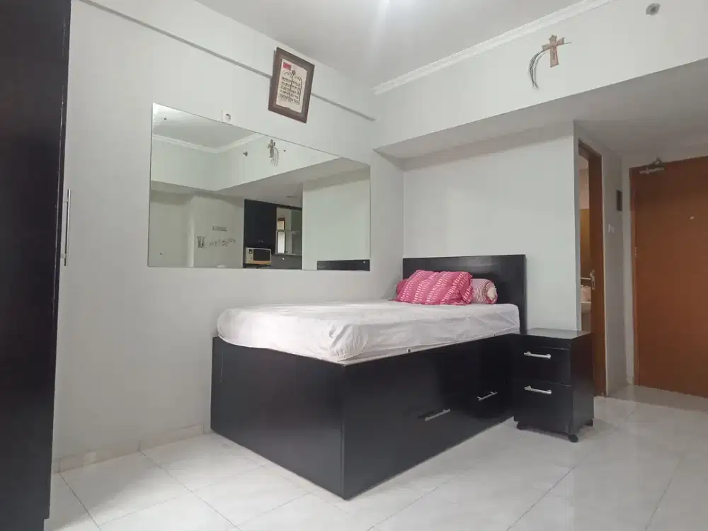 DIJUAL MURAH UNIT STUDIO HOOK FULLY FURNISHED APARTEMEN MARGONDA
