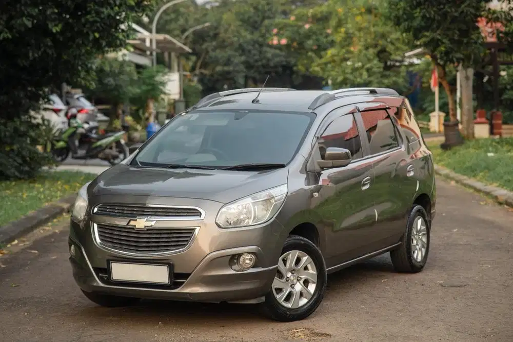 Spin ltz BELI DARI BARU Low KM ASLI service resmi FULL ORIGINAL