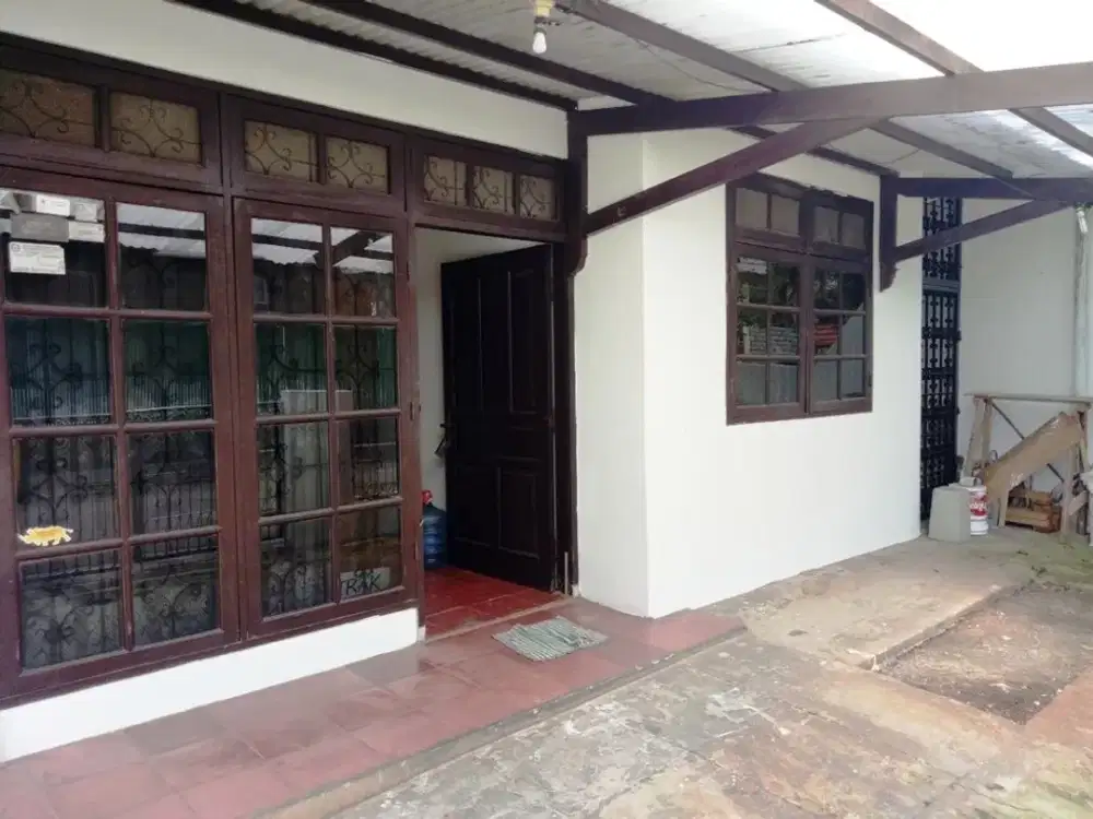 Rumah 1 lantai Di Area Kalibata, Akses Dekat Ke Stasiun Kalibata, Bisa Untuk Kantor