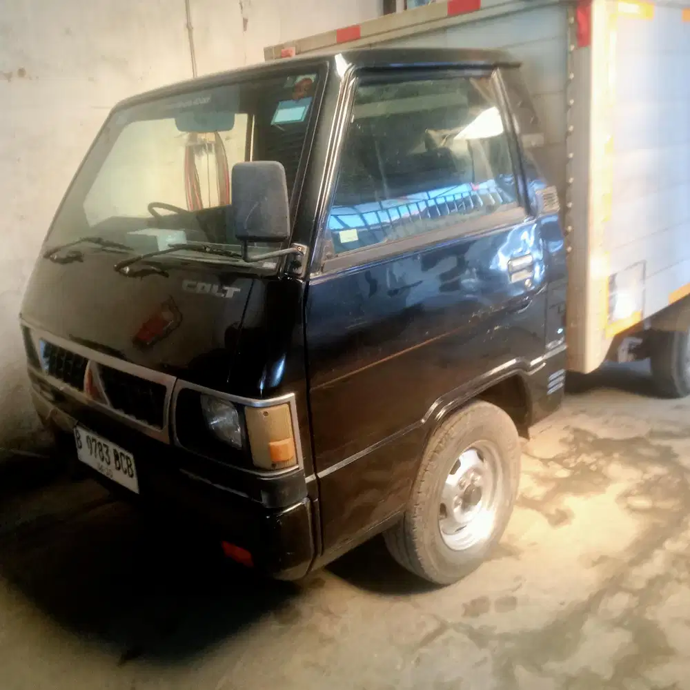 Mitsubishi Colt L300 2010 Diesel