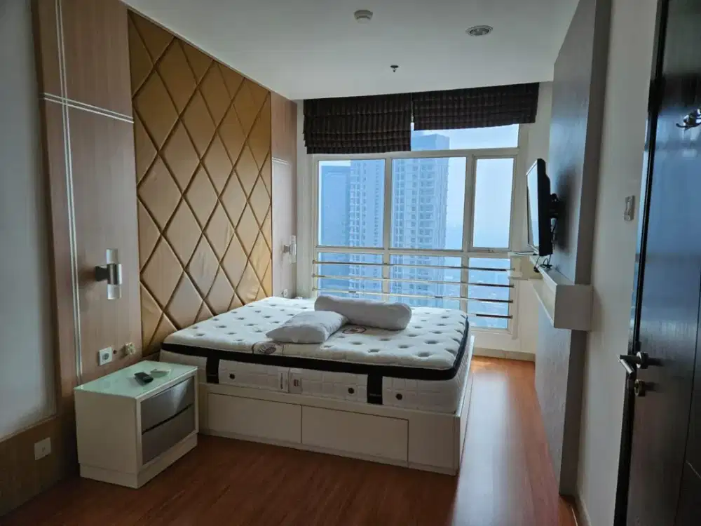 Sewa Apartemen Central Park Residences tipe 2BR Furnish Best View Lokasi Super Strategis Akses Langsung Central Park Mall dan Kantor APL Tower