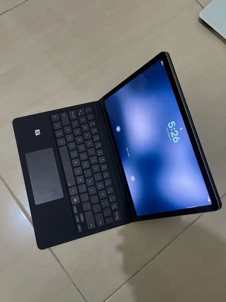 Samsung Galaxy Tab S9 FE WIFI + Samsung Tab Bookcover Al Keyboard