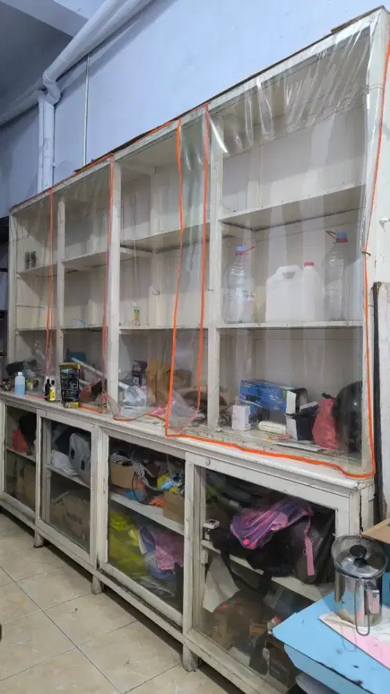 Kabinet / Rak Penyimpanan / Etalase Jualan material Kayu Jati Asli