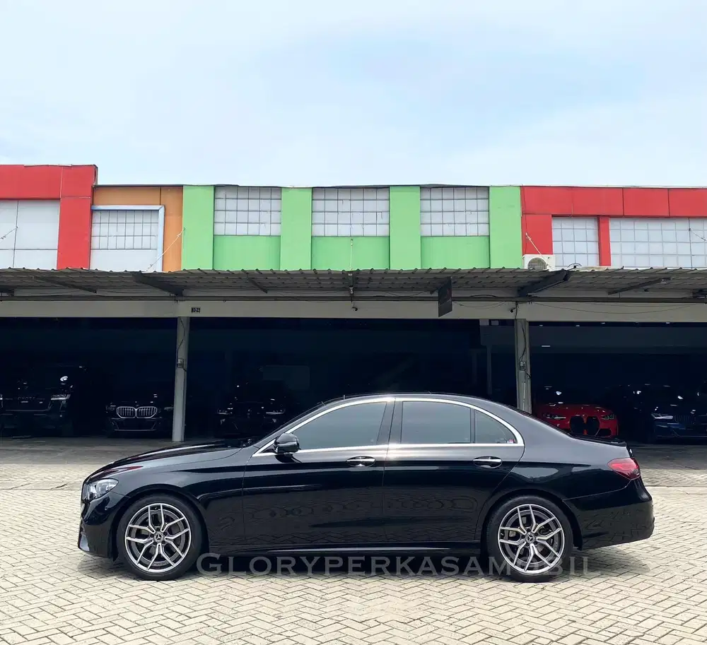 Mercedes Benz E300 AMG 2023/ 2024 KM 1rb ANTIK Mercy E300 E 300
