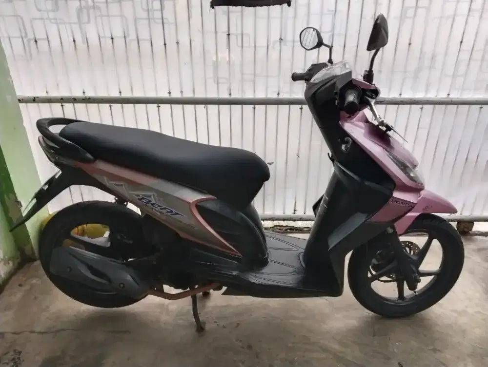 Honda beat karbu 2010,ss lengkap,pajak hidup,tangan pertama,siap pake