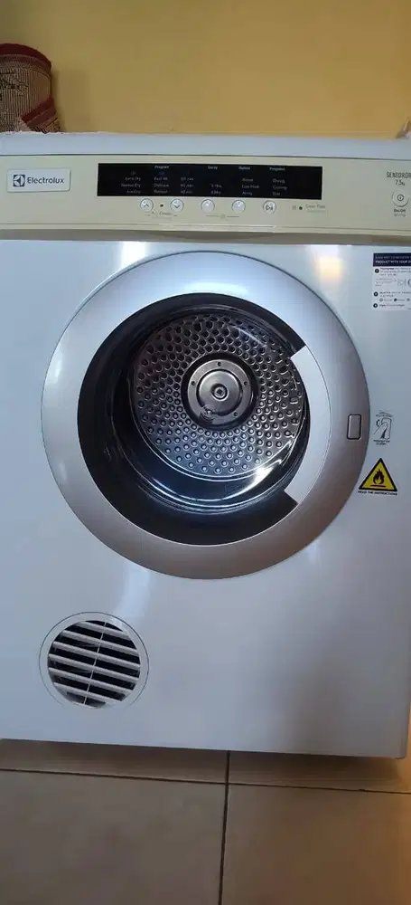 Dijual Pengering Pakaian Merk Elektrolux
