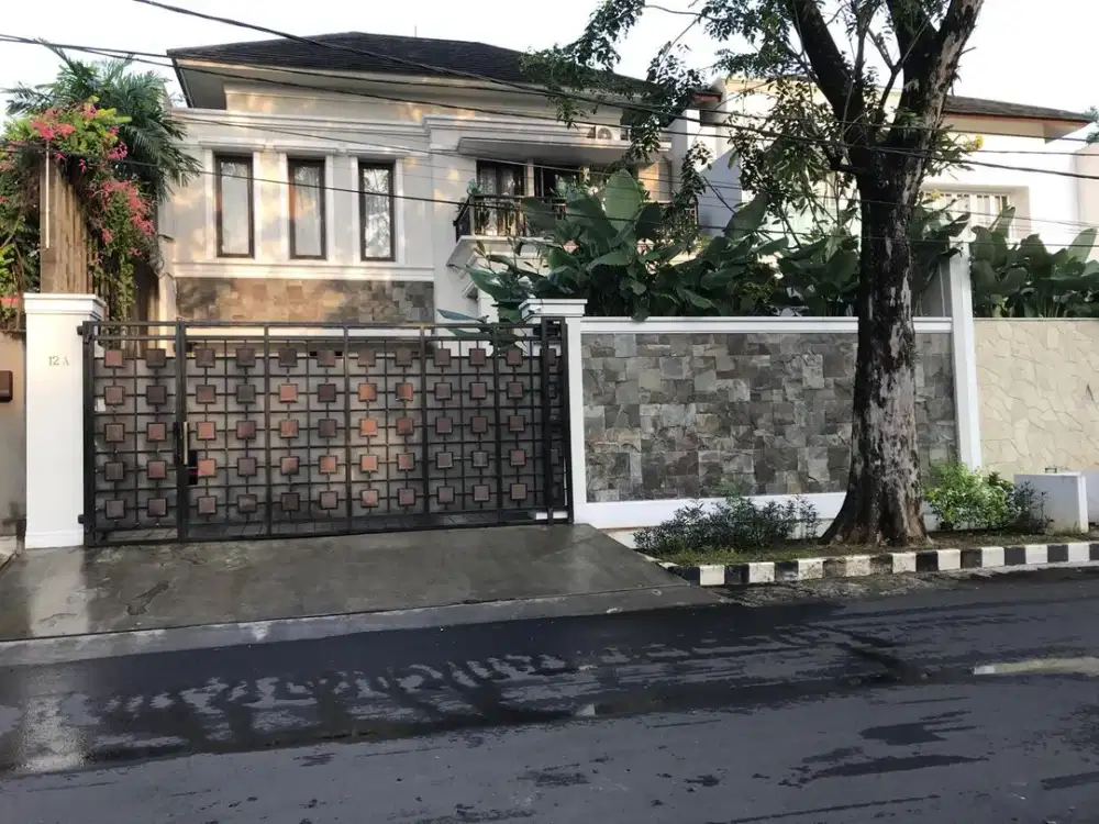 NL351- Dijual Rumah LUX Siap Huni Luas 480 Ada Pool di Pejaten Barat