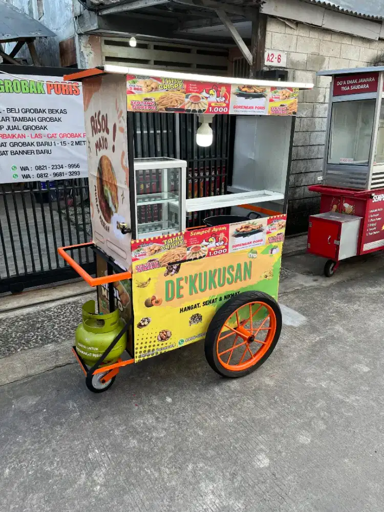 gerobak es buah/ es jeruk/ sosis/DLL