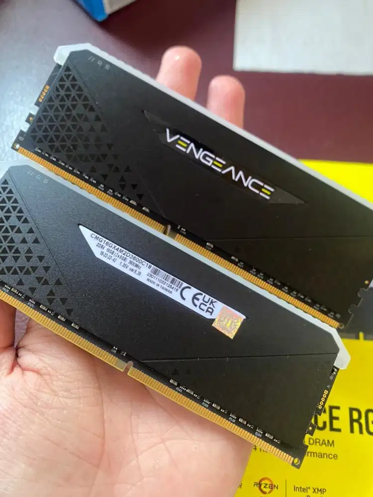 RAM CORSAIR VENGEANCE RGB RS 16 Gb (2x8)