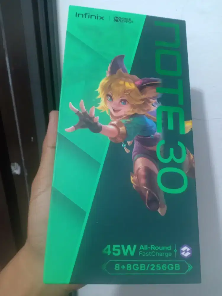 Infinix note 30 ..Ram 8+8 256 mulusss