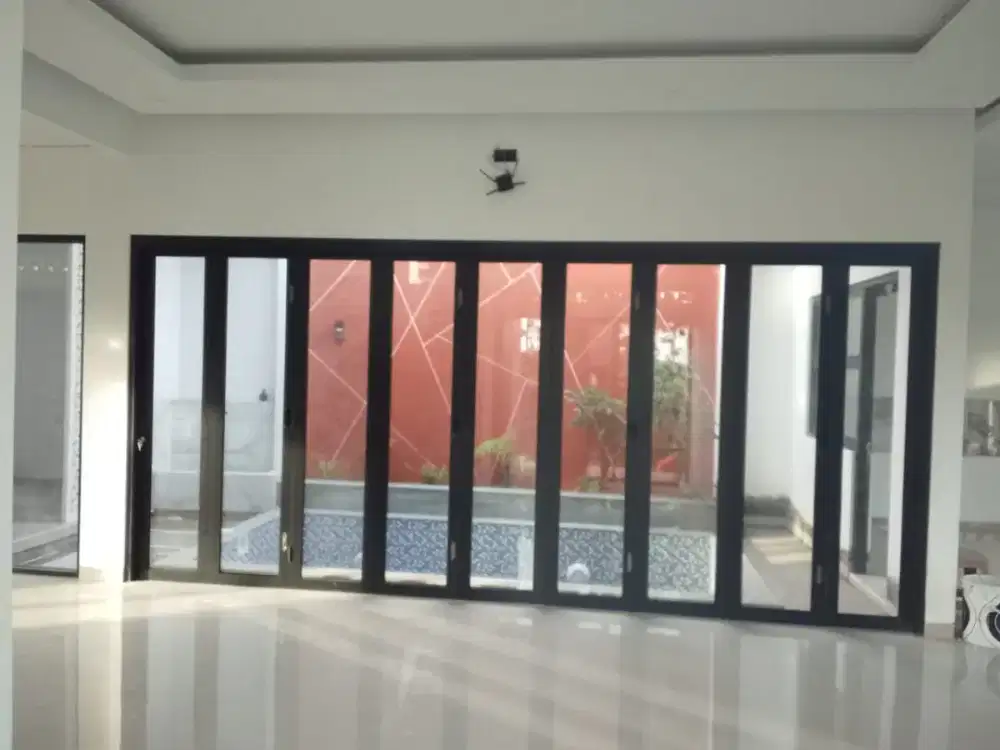 Kusen aluminium dan rak