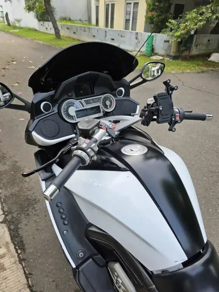 Dijual BMW K1600 GTL Harley Ducati Tmax