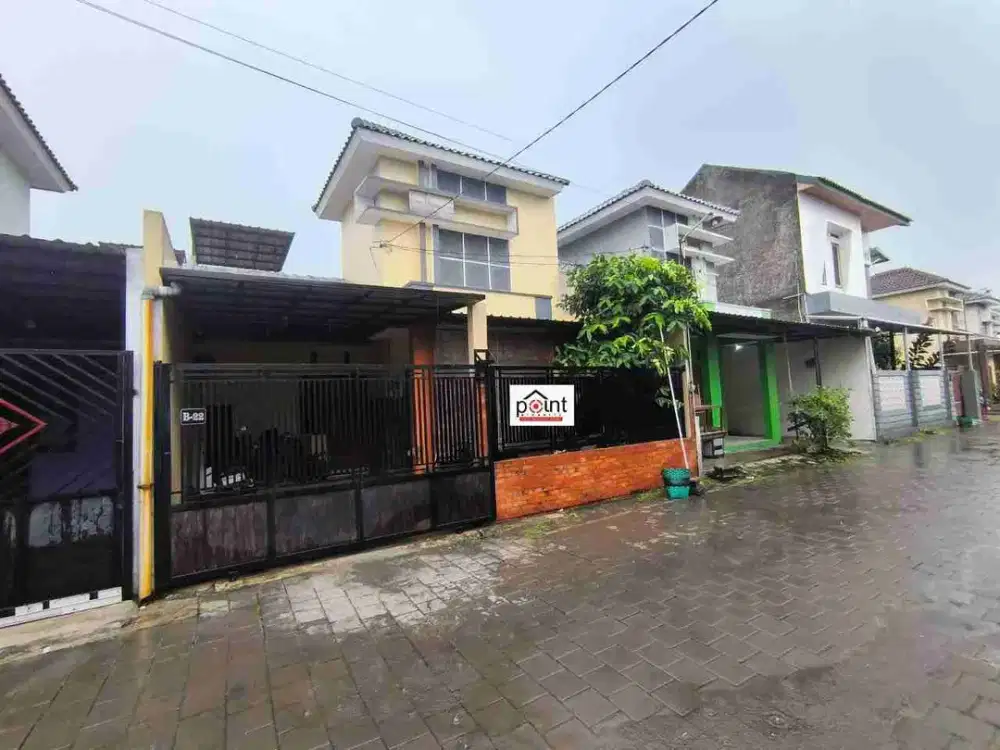 Rumah Cantik di Perum Jaten dekat Uns