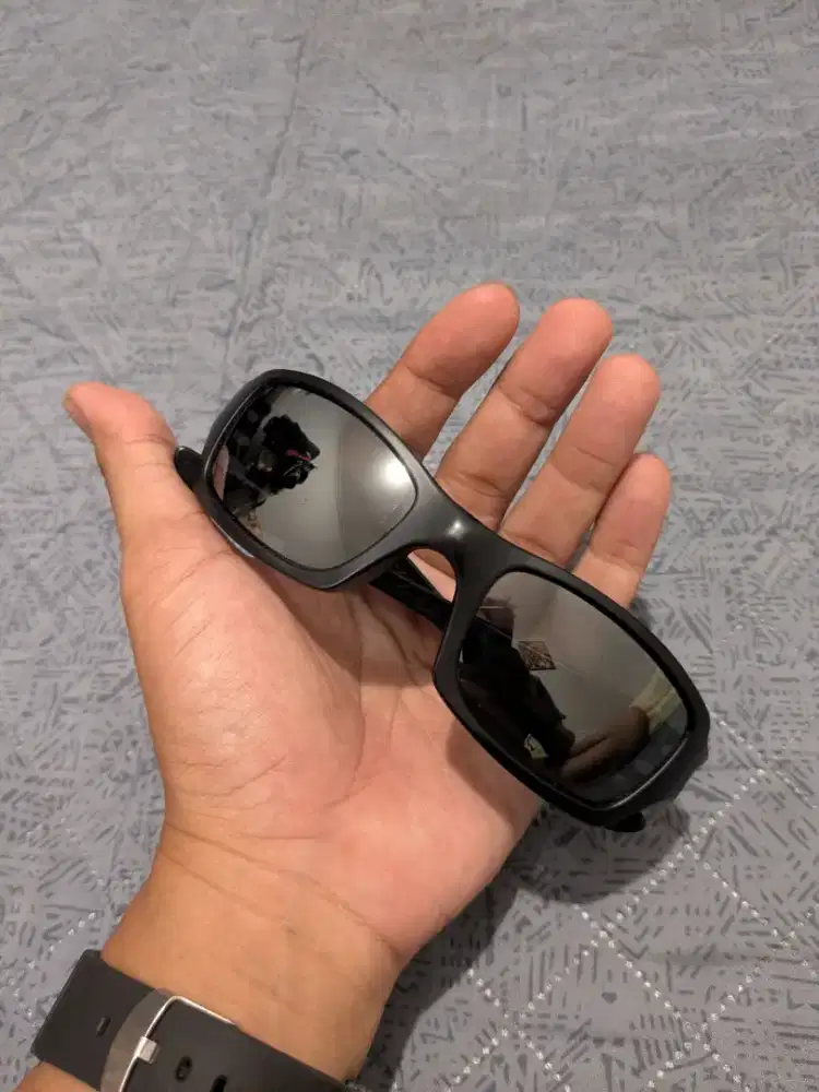 Kacamata hitam oakley 4+1 2 original