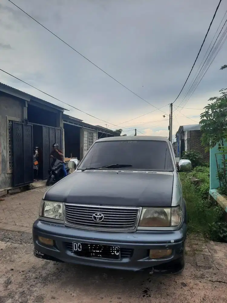 Toyota Kijang 2000 Bensin