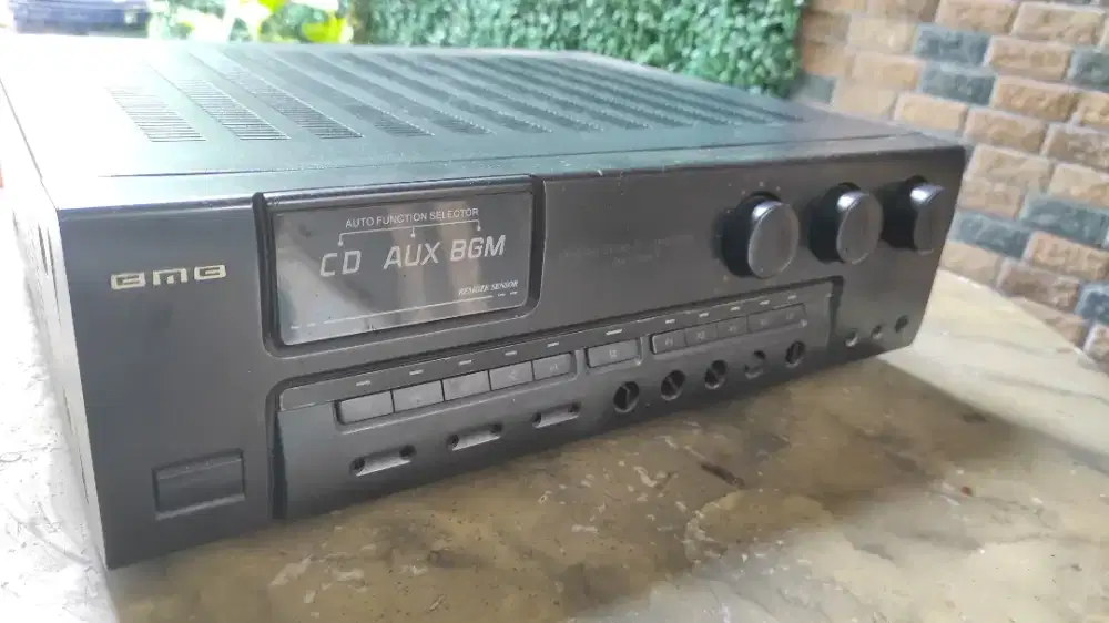 Amplifier karaoke BMB