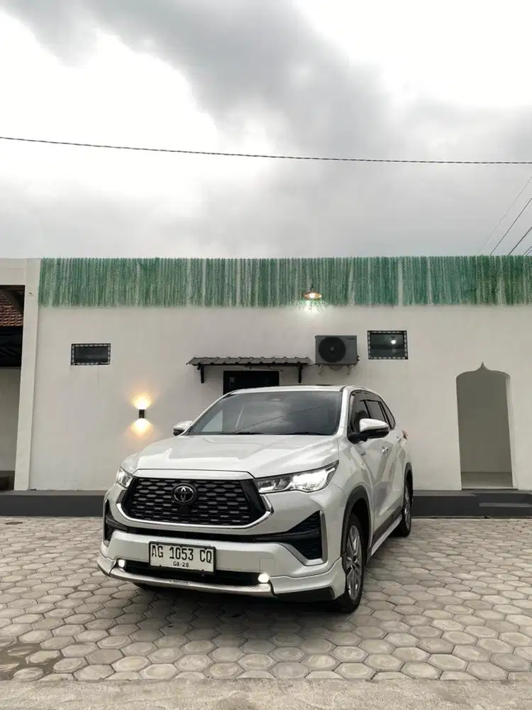 Toyota Innova Zenix 2.0 Q HV TSS Modelista Hybrid 2023