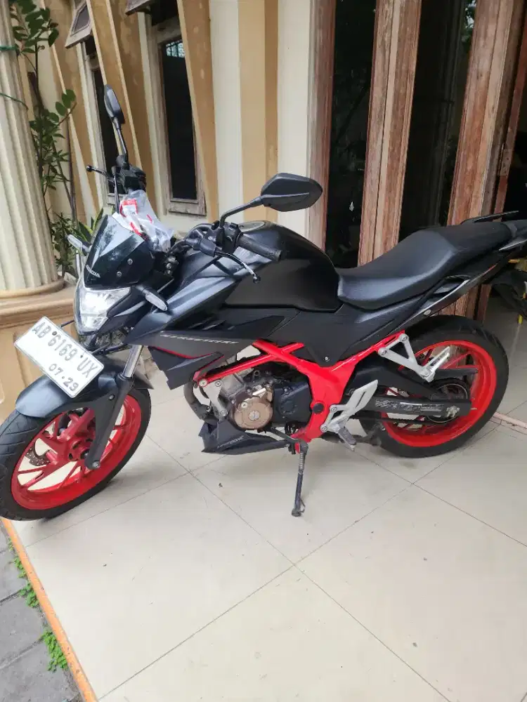 Cb150r se hitam doff 2019 odometer 11rb gbm