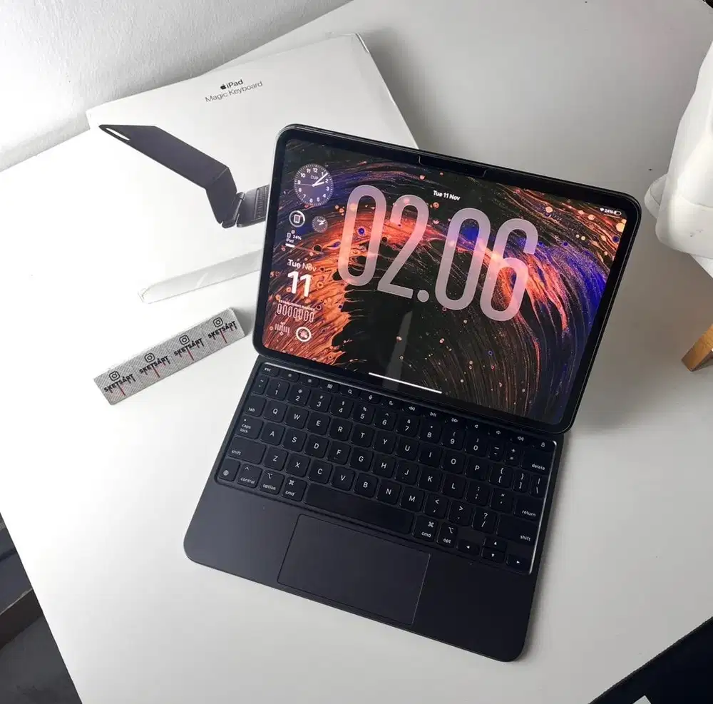 Apple Magic Keyboard iPad Pro M4 11 inch Garansi Juni 2026