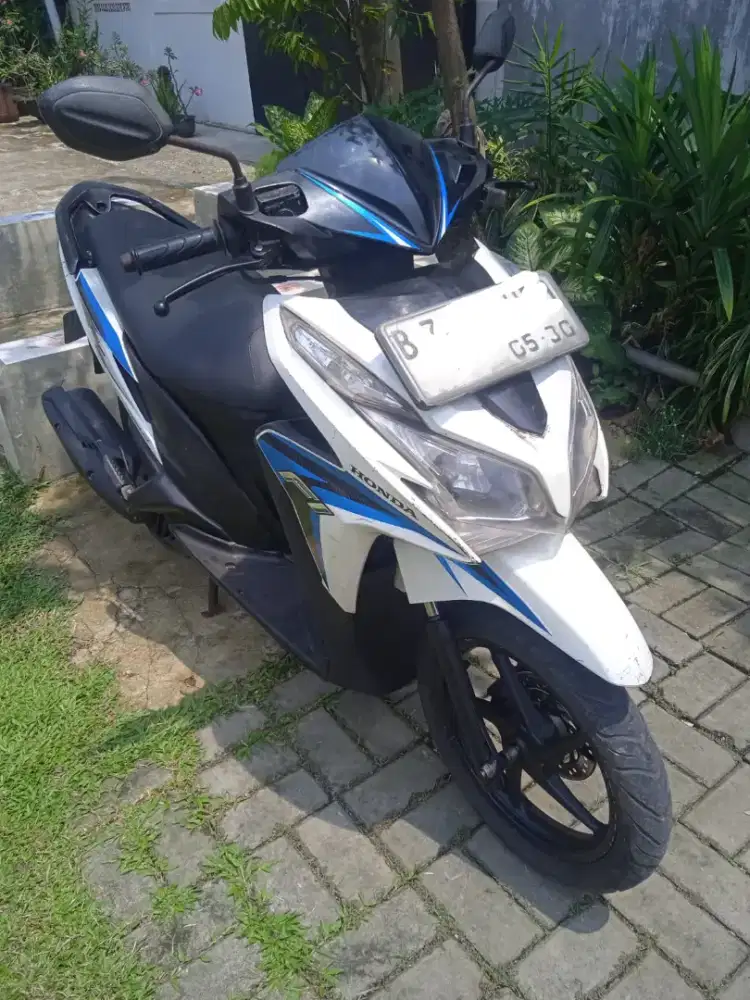 Vario 125 KZR 2013,Pajak hidup panjang,surat lengkap,plat B tangsel