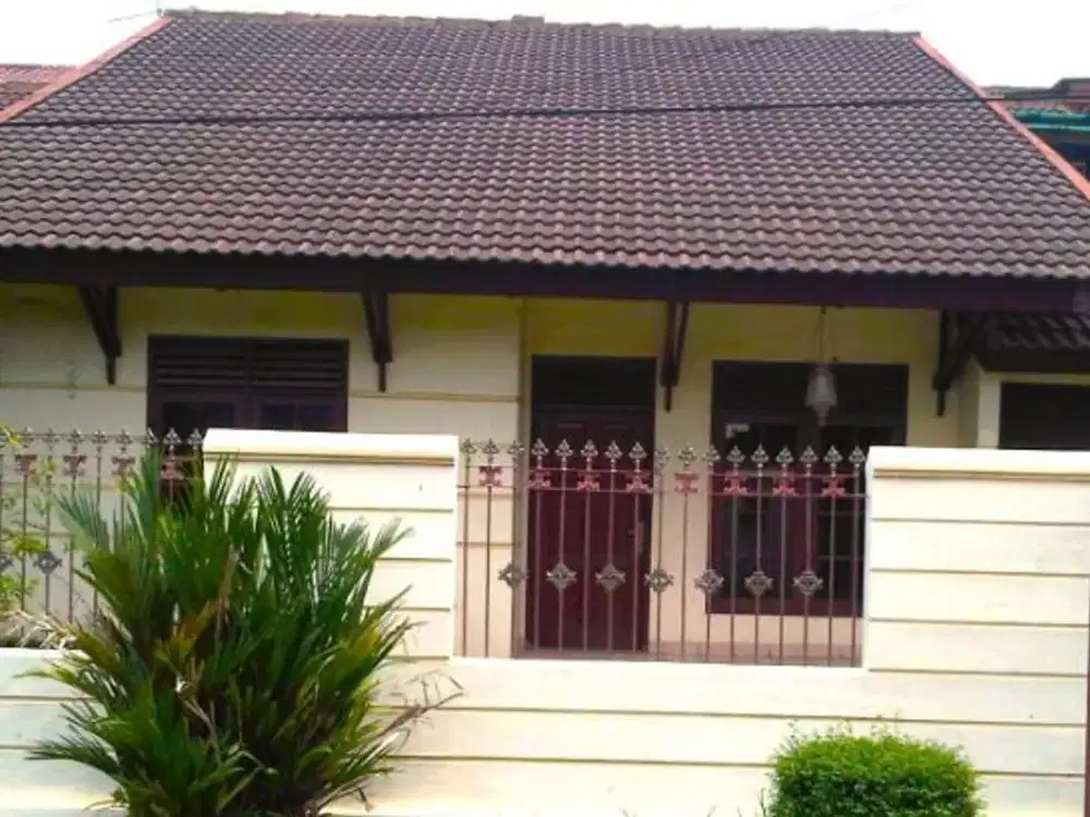 DIJUAL CEPAT RUMAH TINGGAL 2 LANTAI DENGAN 4 KAMAR TIDUR DI JAKASAMPURNA, BEKASI (DJ)